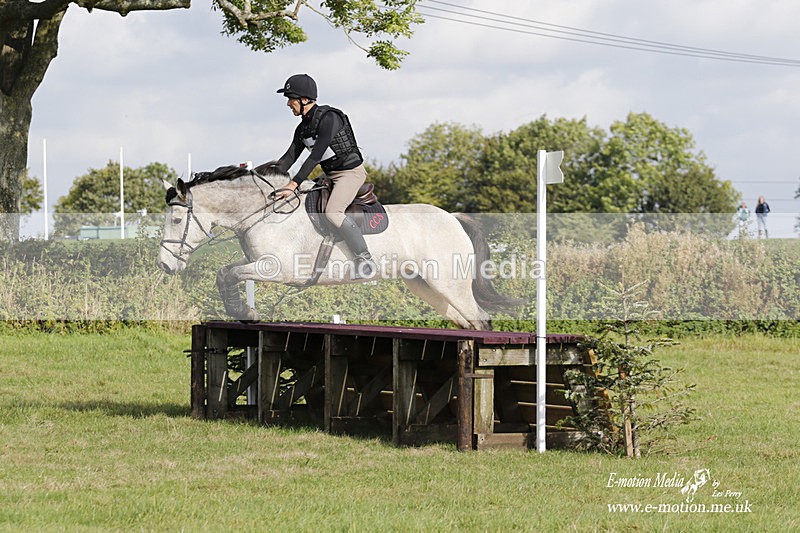  WWHT 171021 3071 - Intermediate (0.90m)  17/10/21