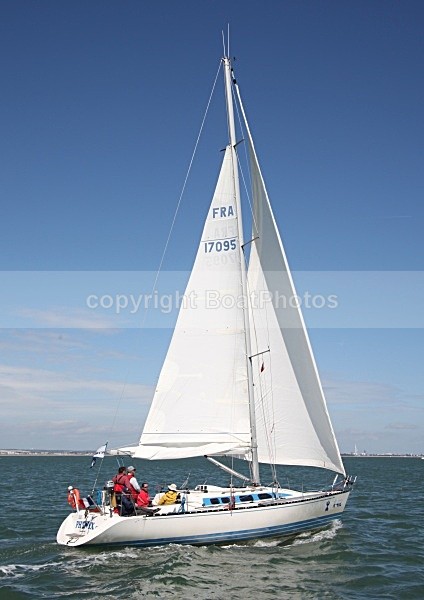 090522 PHENIX IMG_0399 - Sailboats - monohull