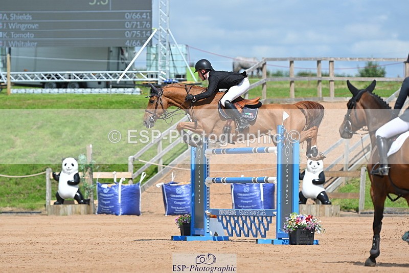 230721A-155744-07521 - Cls 10, 2 Star Big 1.45m Start to break