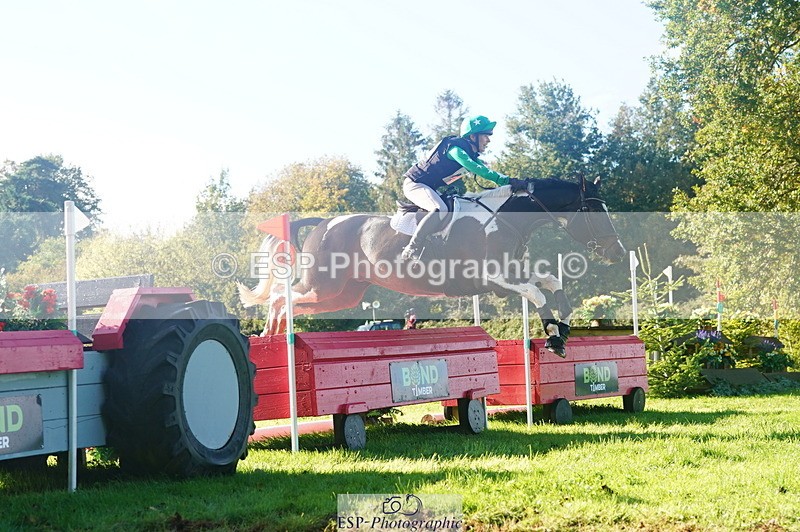 251025A-122236-19436 - F-419-Helen.du.Heaume