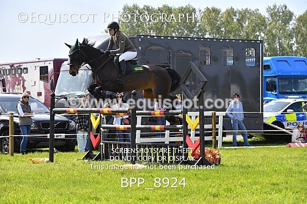 BPP_8924 - CLASS 3 The RHS Andrew Hamilton Coach Novice Qualifier (1.20m)