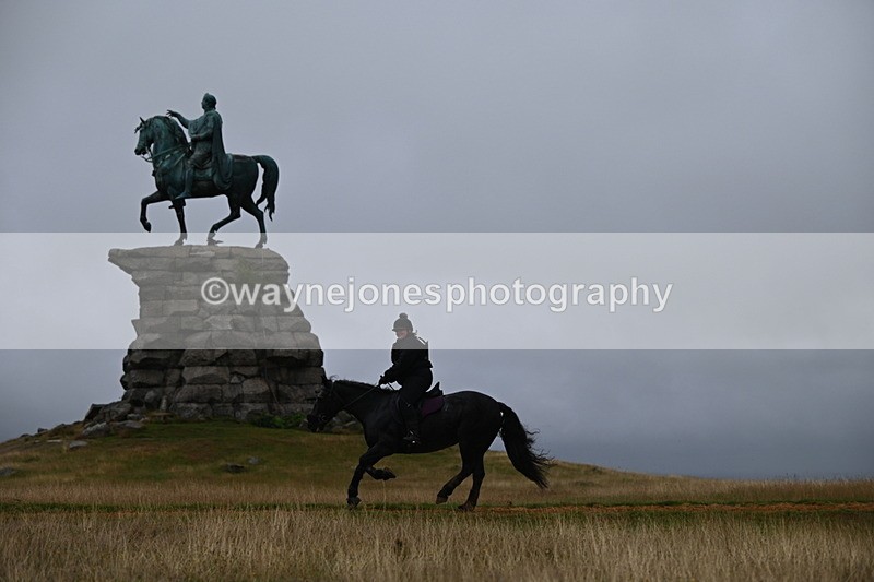 DSC_2111 - Time at Statue 12:13 to 12:32