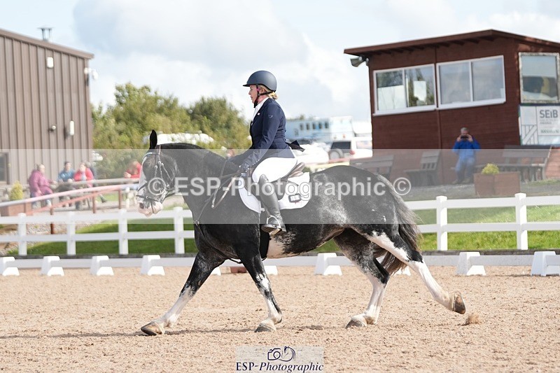 250906-105244-01568 - 061-christine.harrisonRed.Flair