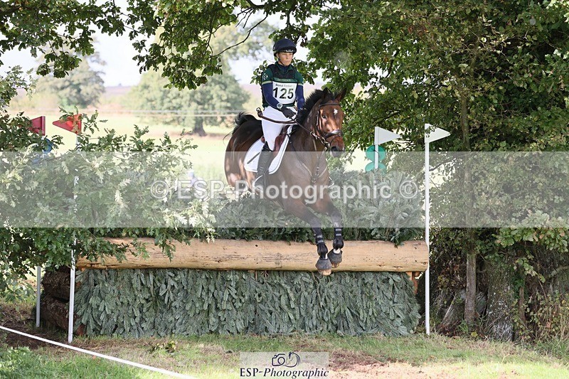 231020-141816-09331 - 125-KINDA.CORVETTE-Dani.Evans-XC