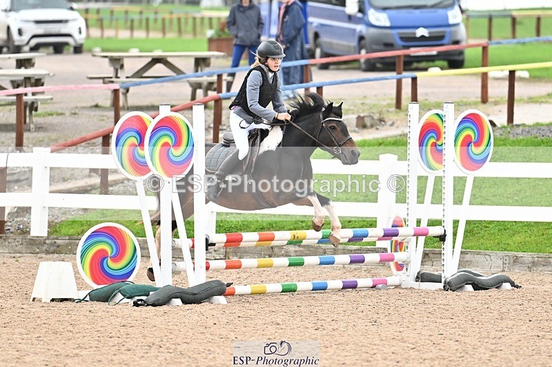 250920-100424-00103 - Cls 20+21 Club and Schools 60cm