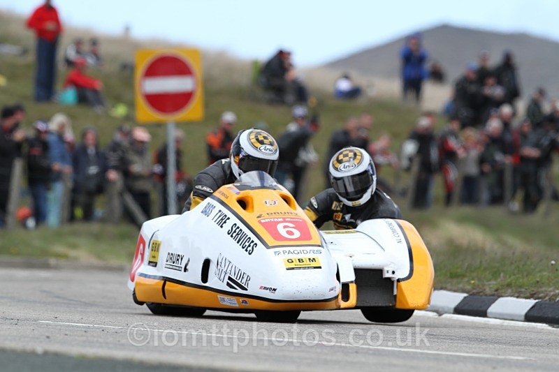 Gary Bryan/ Jamie Winn - Sure Sidecar Race 1