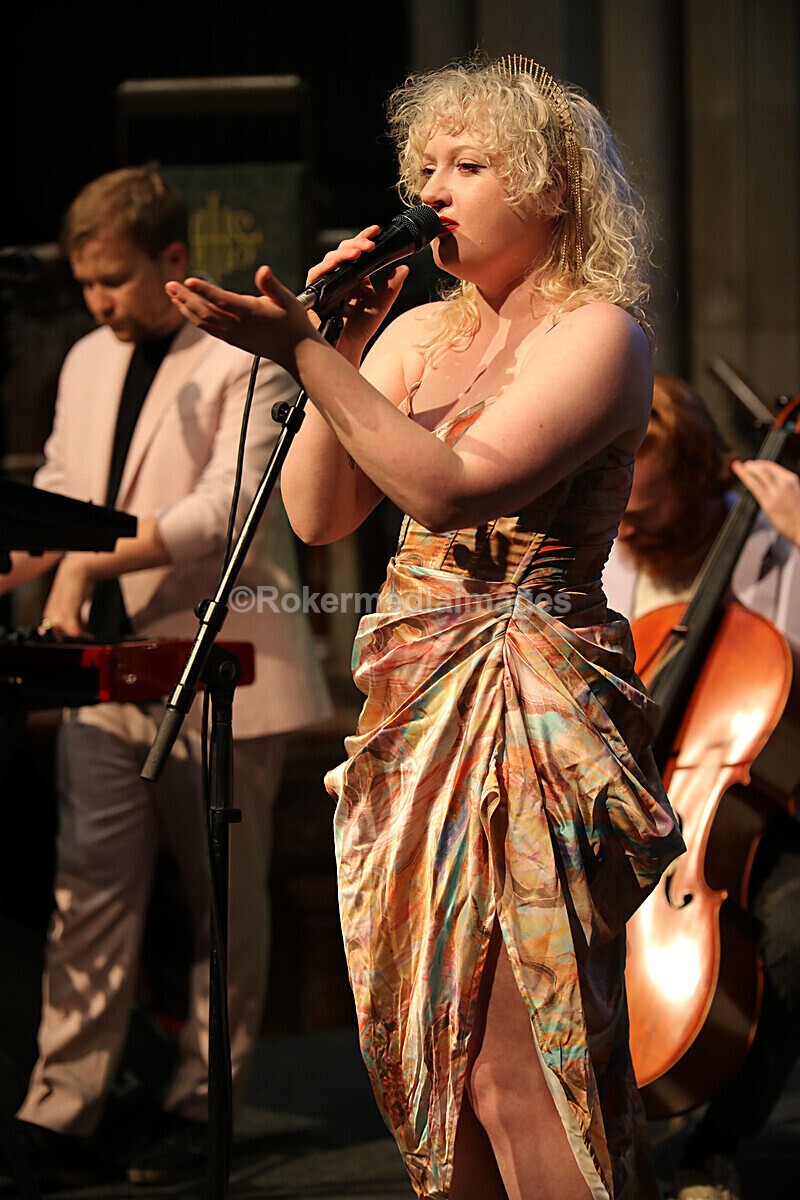 FOLK N BLUES-453 - FOLK and BLUES SEPT 2022