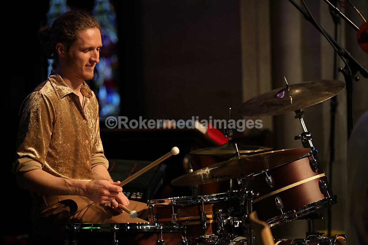 FOLK N BLUES-464 - FOLK and BLUES SEPT 2022