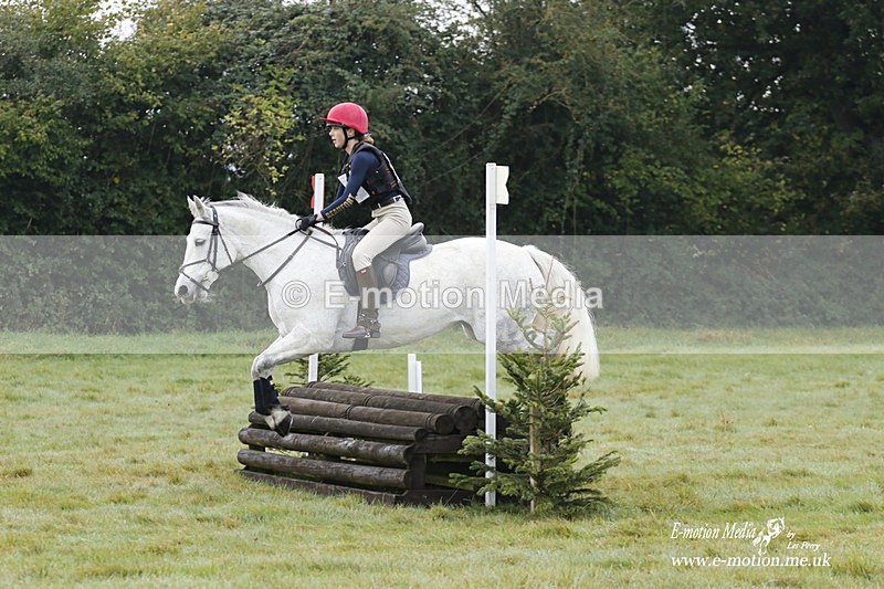 WWHT 171021 0634 - Novice Restricted (0.80m)  17/10/21