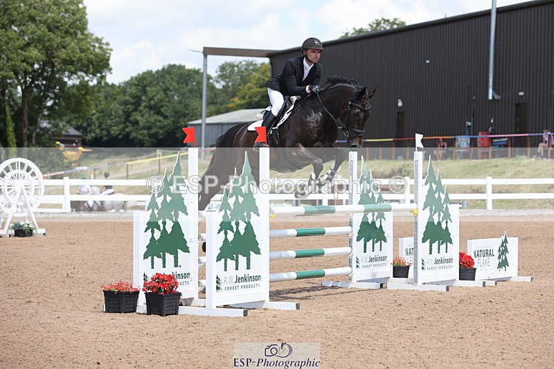 240718A-130039-05351 - Cls 9, 1 Star Bronze Tour 1.10m