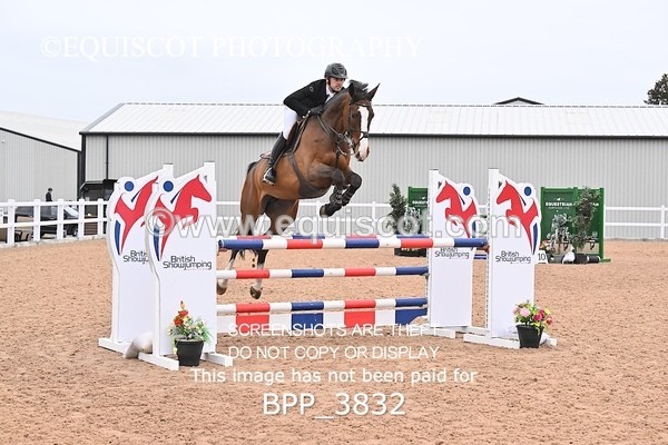 BPP_3832 - CLASS 16 SUN Senior Newcomers/1.10m Open