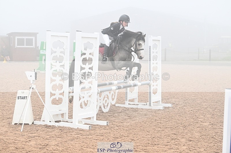 240907A-090543-00018 - Cls 1 Pony Intro 70cm