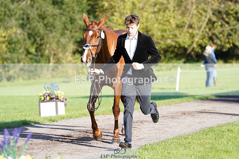 241026-101228-11686 - 017-Louis.Pern-CLASSICTOP.MISS.VIVIENNE