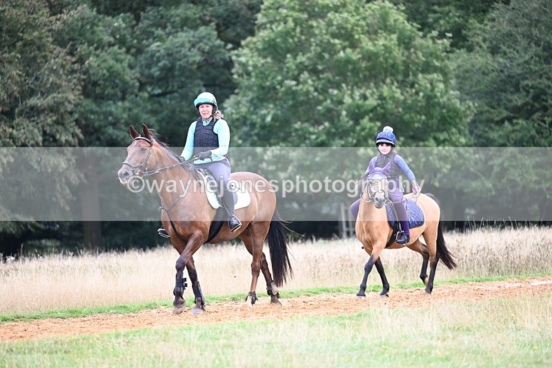 DSC_6137 - Time at Statue 12:17 to 12:44