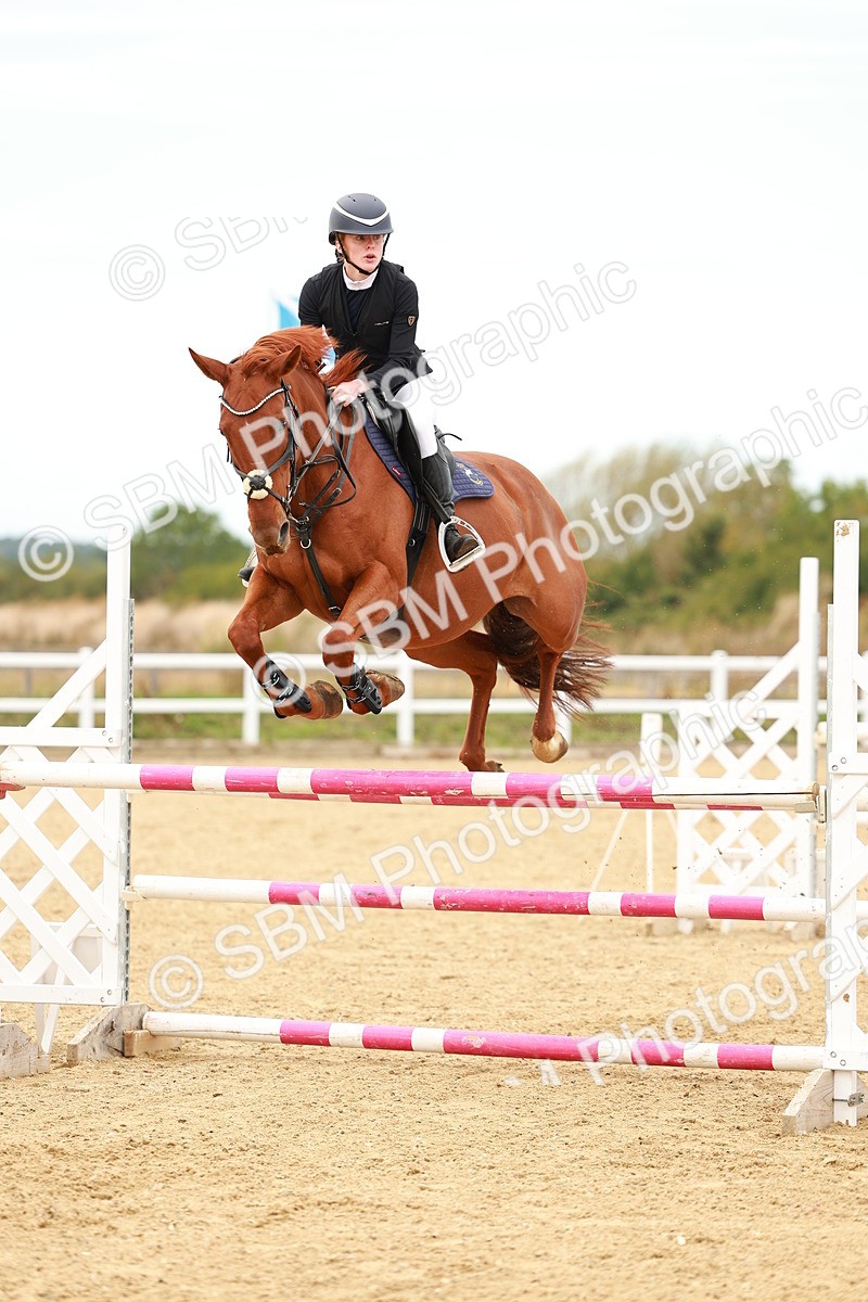 SBM_001579 - Class 4 - Senior Newcomers - 1.10m