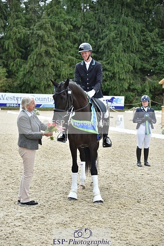 230813-130334-07207 - Elem Silver Presentations