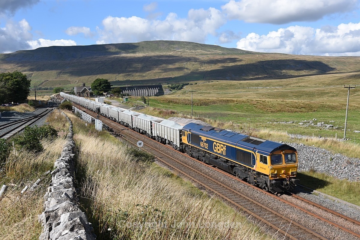JL - 20.9.21 66702 6E69 Ribblehead VQ - Hunslet, Ribblehead - Ribblehead sidings