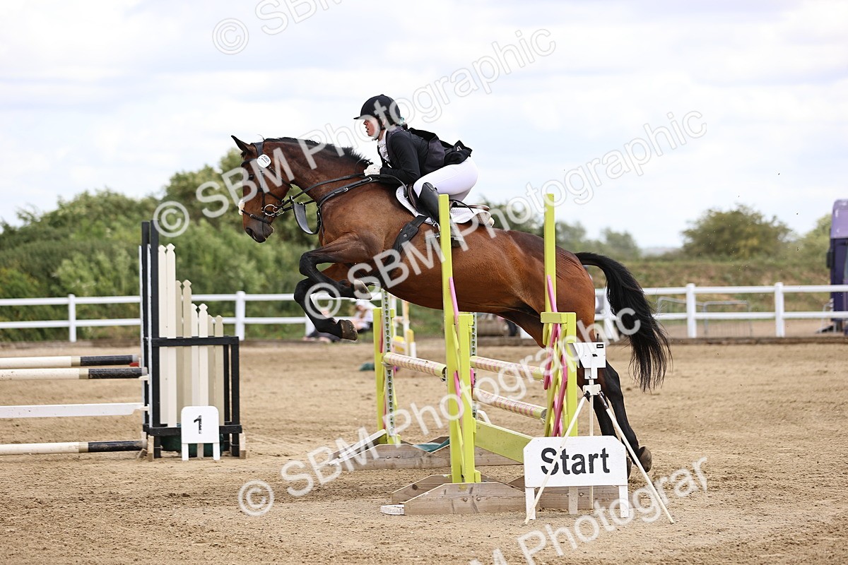 SBM_008002 - Class 3 - 90cm showjumping