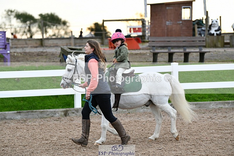241013B-084212-00002 - Cls 1 Clear Round