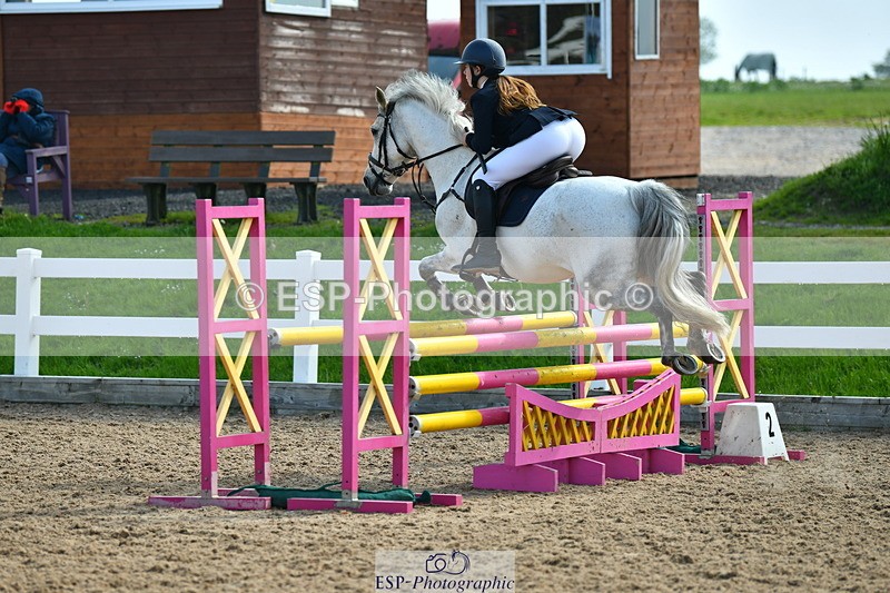 230514A-101432-02200 - Cls 22 Pony Discovery & 90cm Open