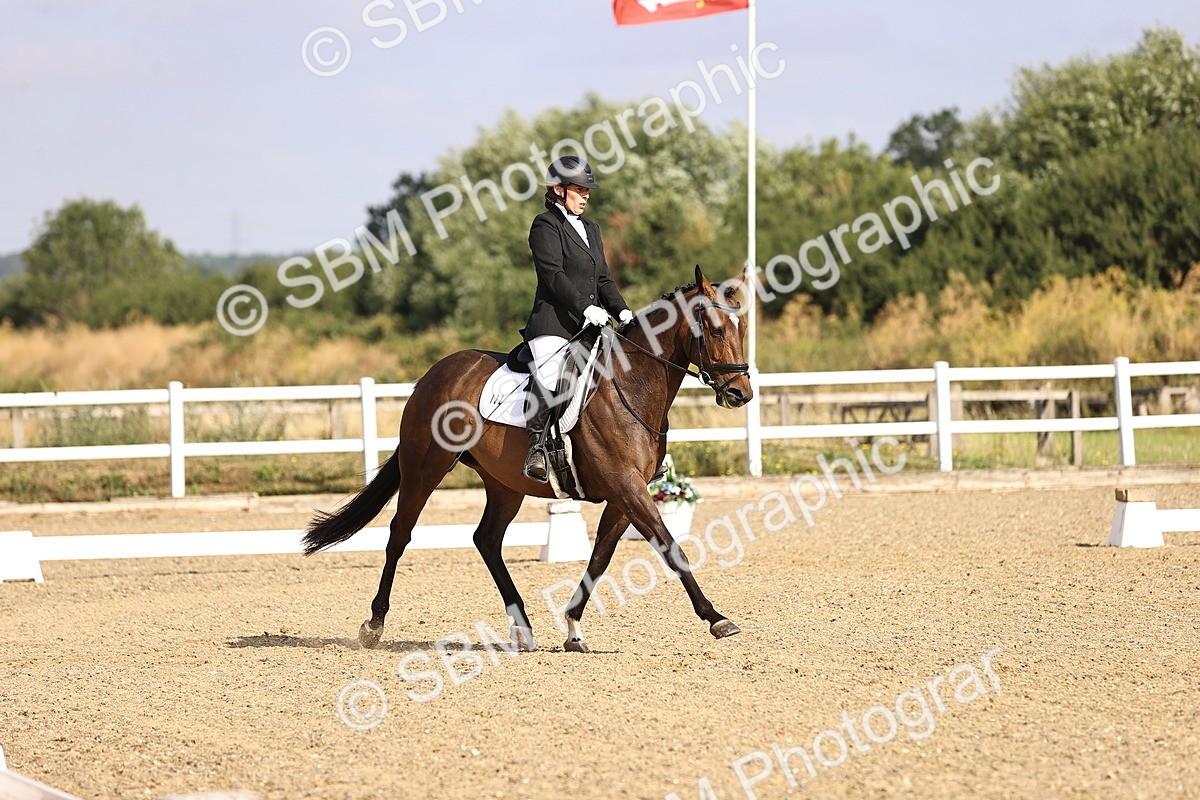 SBM_008569 - Novice 5 - 08.30-9.33