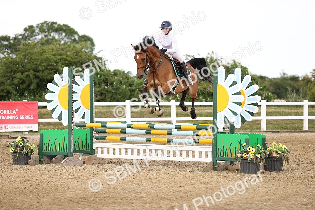 SBM_002365 - Class 18 - Ariat Senior British Novice- 90cm Open
