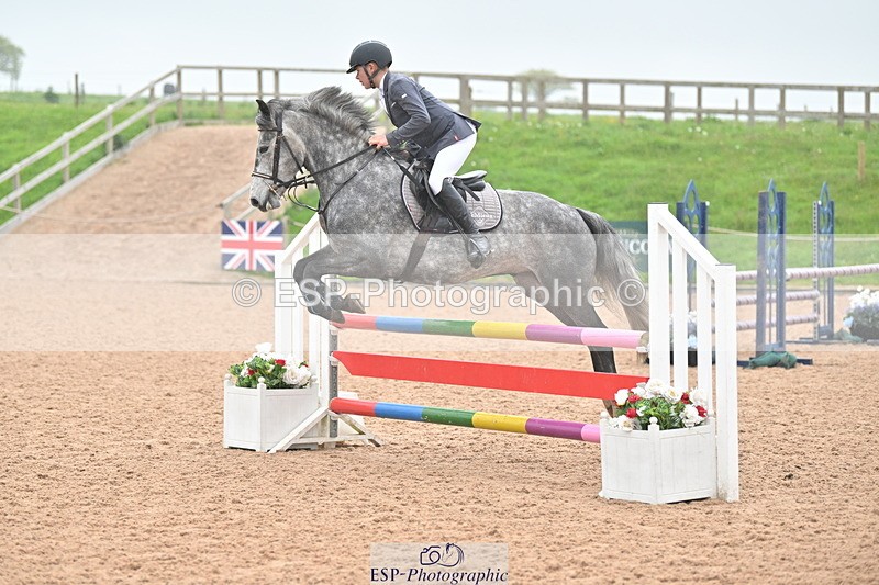 240505A-110200-04726 - Cls 3  Pony Discovery & 90cm Open