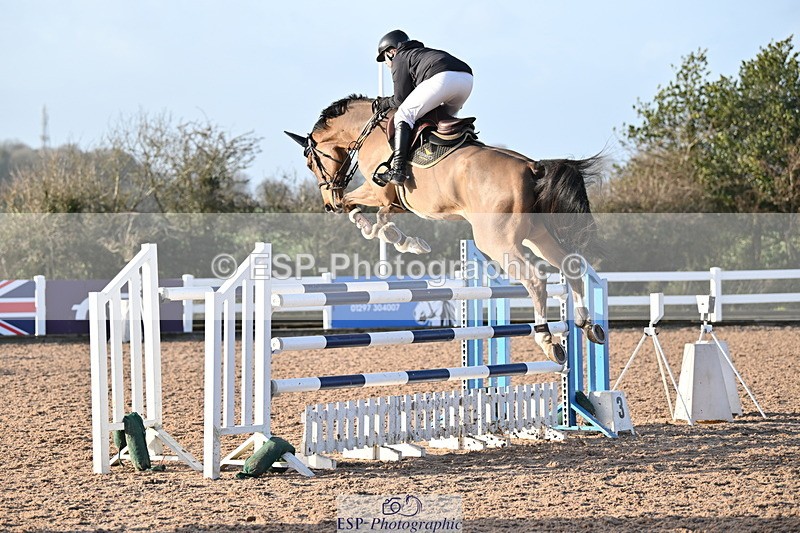 231209A-134637-01931 - Cls 15 National 1.30m & 1.40m