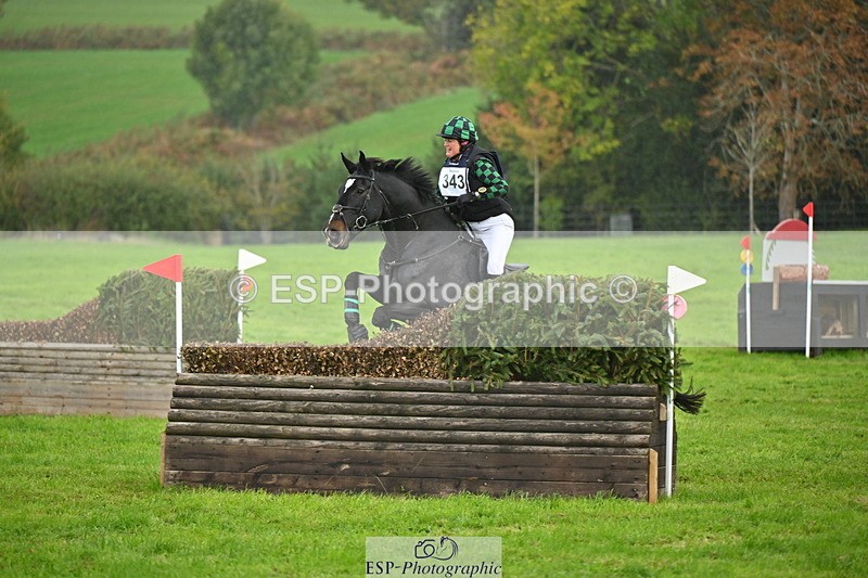 251025A-101902-16584 - D-343-Georgina.Owen