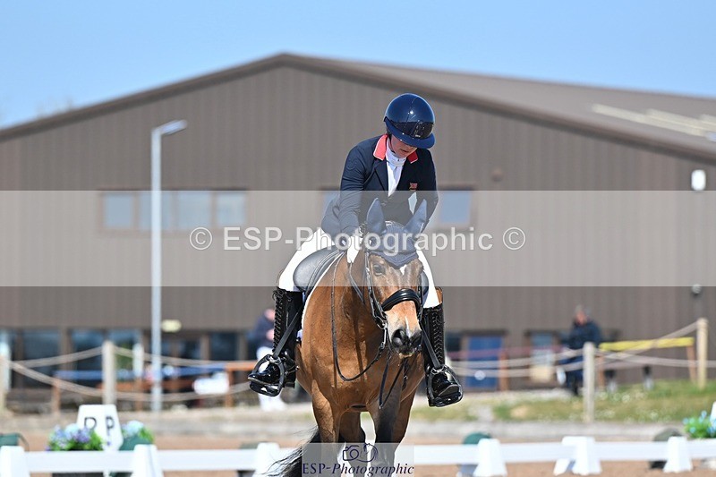 250405-110121-10090 - 115-Isla.Sully-Vagabond.De.Massa