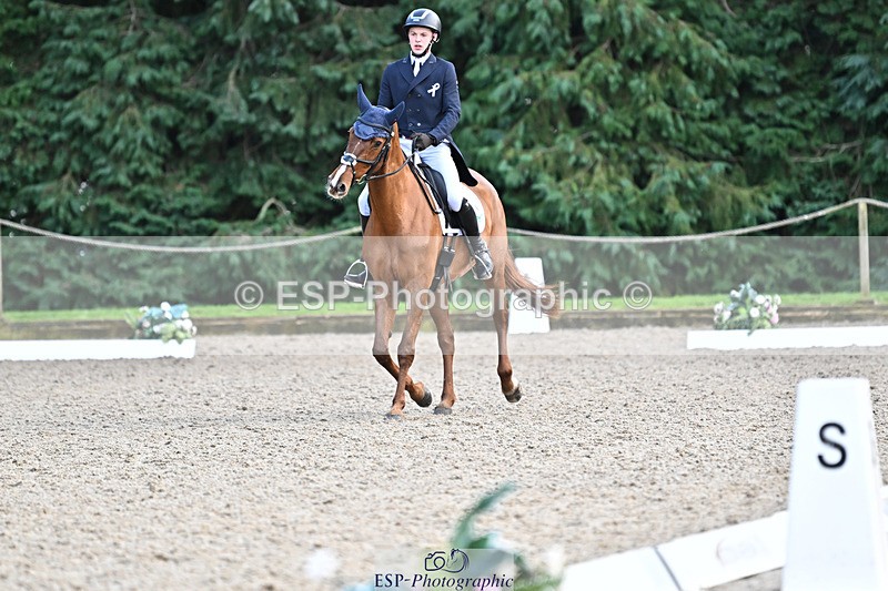 241023-163059-00956 - 017-Louis.Pern-CLASSICTOP.MISS.VIVIENNE