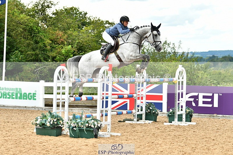 230721A-142211-06873 - Cls 22, 1 Star Gold 1.30m