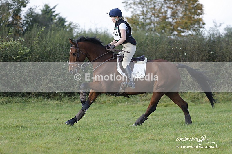  WWHT 171021 4045 - Open (1.00m)  17/10/21