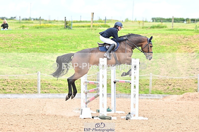 240608A-133336-02591 - Cls 4 Snr Newcomers and 1.10m Open