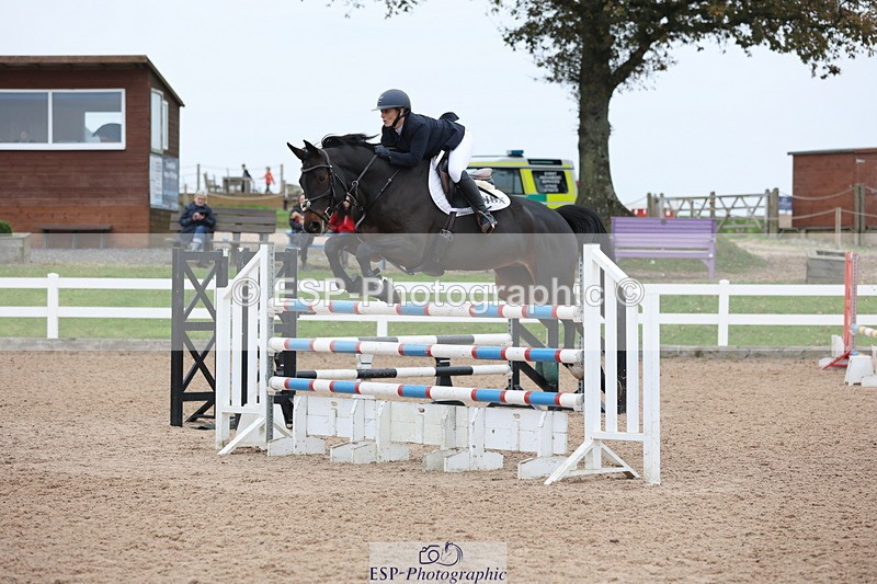 241101A-130918-01973 - FRI Cls 6 Foxhunter and 1.20m Open