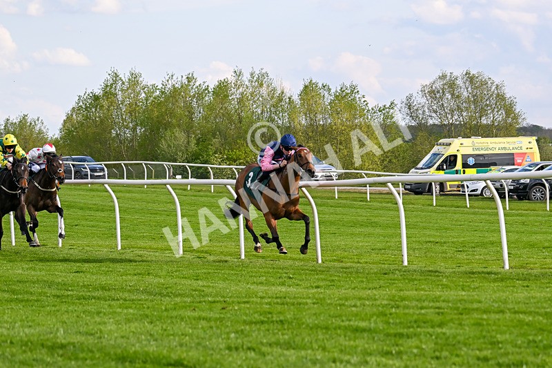 300424-Race 2-Englemere-2432 - Race 2