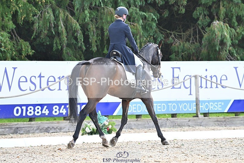 231019-124354-03186 - 117-DERG.FASCINATION-Frederica.Finch-DR