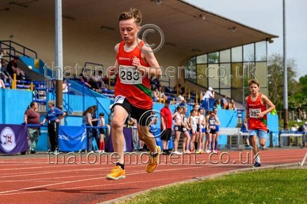 East25Sun-912282 - Track Male