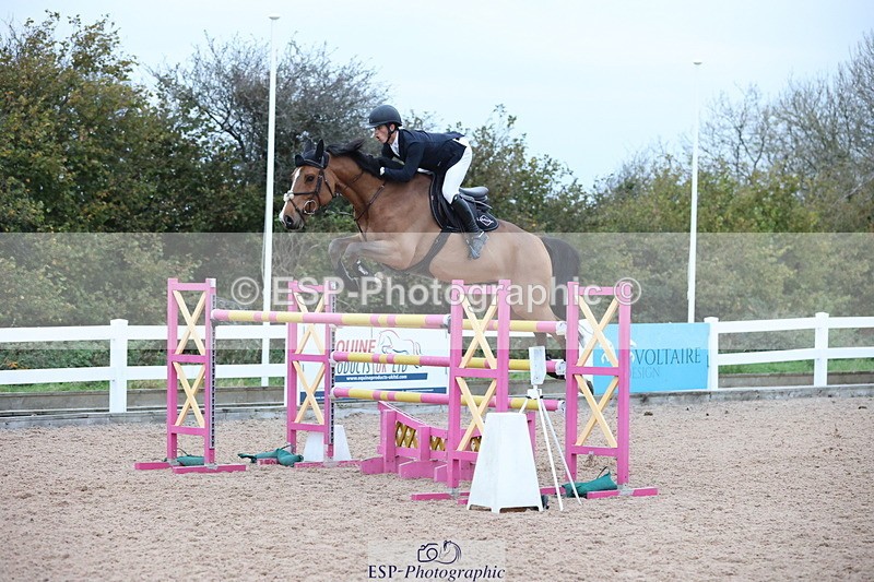 241101A-161659-03269 - FRI Cls 8 National 1.30m