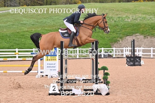BPP_2520 - CLASS 7 - FRI - Senior Foxhunter/1.20m Open