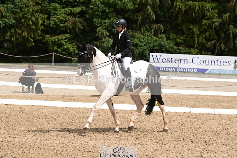 250720A-141829-11681 - 002-Michelle.Wallis-Alvescot.Winning.Mood