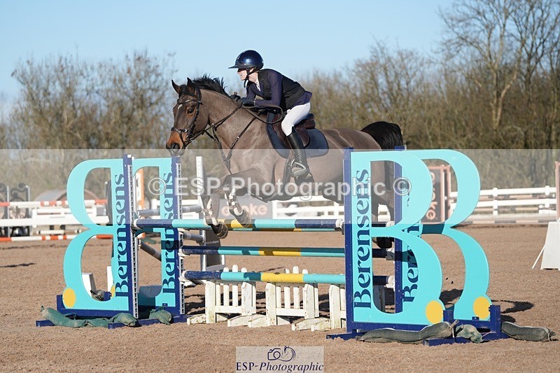 251130-122220-01159 - Cls 9 Pony Fox & 1.10m Open