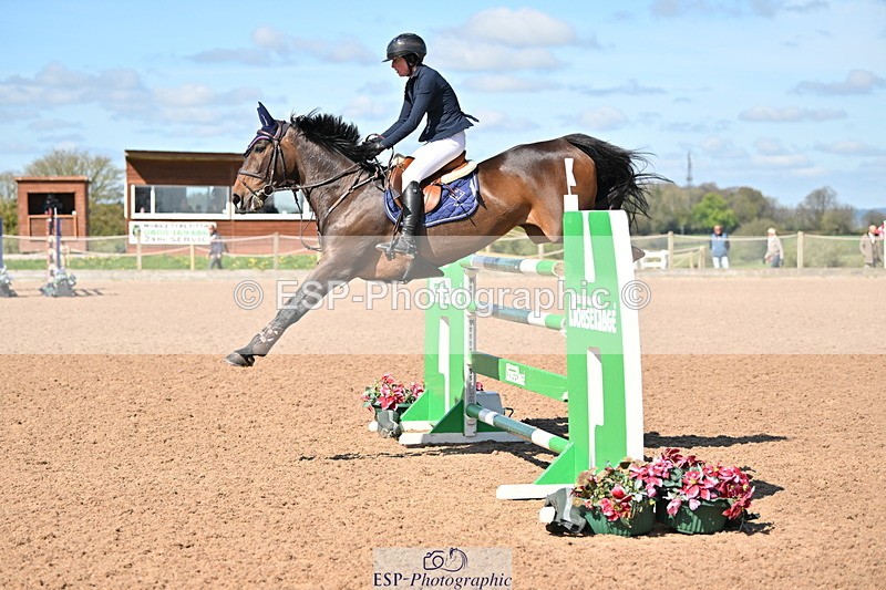 240418A-111957-02542 - Cls 5, 2 Star Medium Tour 1.35m