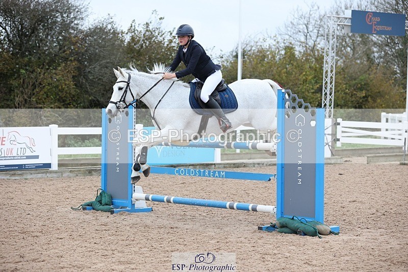 241116X-140950-02414 - Cls 14 A&B Pony Fox & 1.10m Open