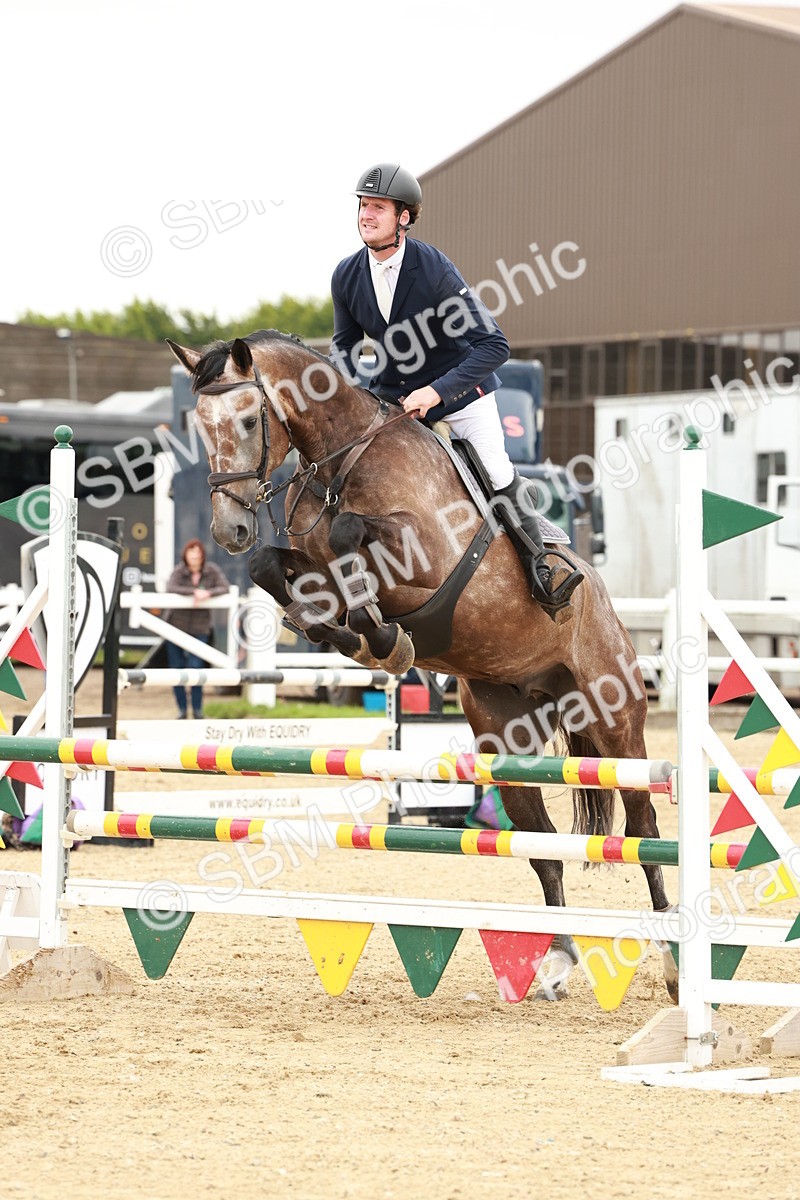 1I0A7392 - Class 3 - Senior Discovery - 1.00m