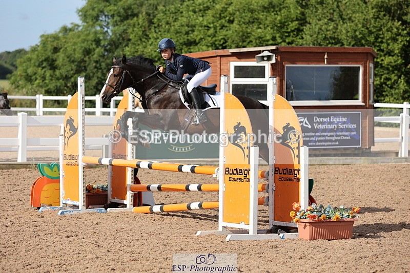 240629A-083105-02585 - Cls 16 British Novice and 80cm Open