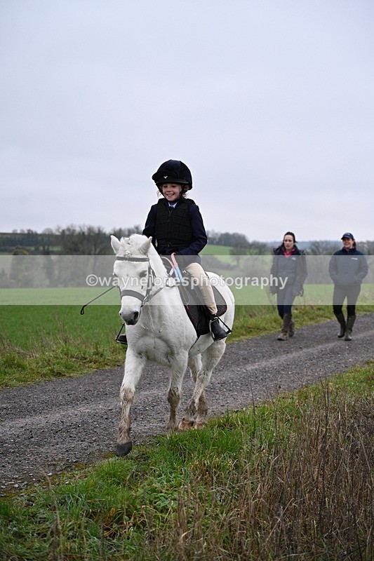 WJ7_9801 - Walk out..