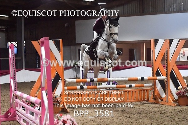 BPP_3581 - SUN CLASS 19 SENIOR  0.85m Amateur Championship Qualifier