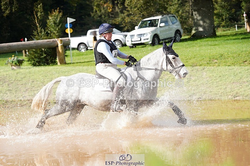 231021-150836-20095 - 486-PROSPECT.LAD-Francesa.Aitchison-SC+XC