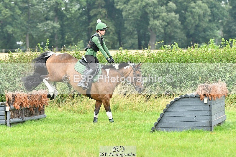 230817-123827-00686 - Theo's 1st Group - XC